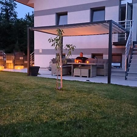Apartmaji Stars Mavcice ภายนอก รูปภาพ