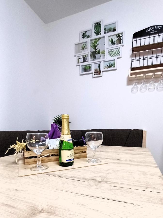 Apartmaji Stars Mavcice ภายนอก รูปภาพ